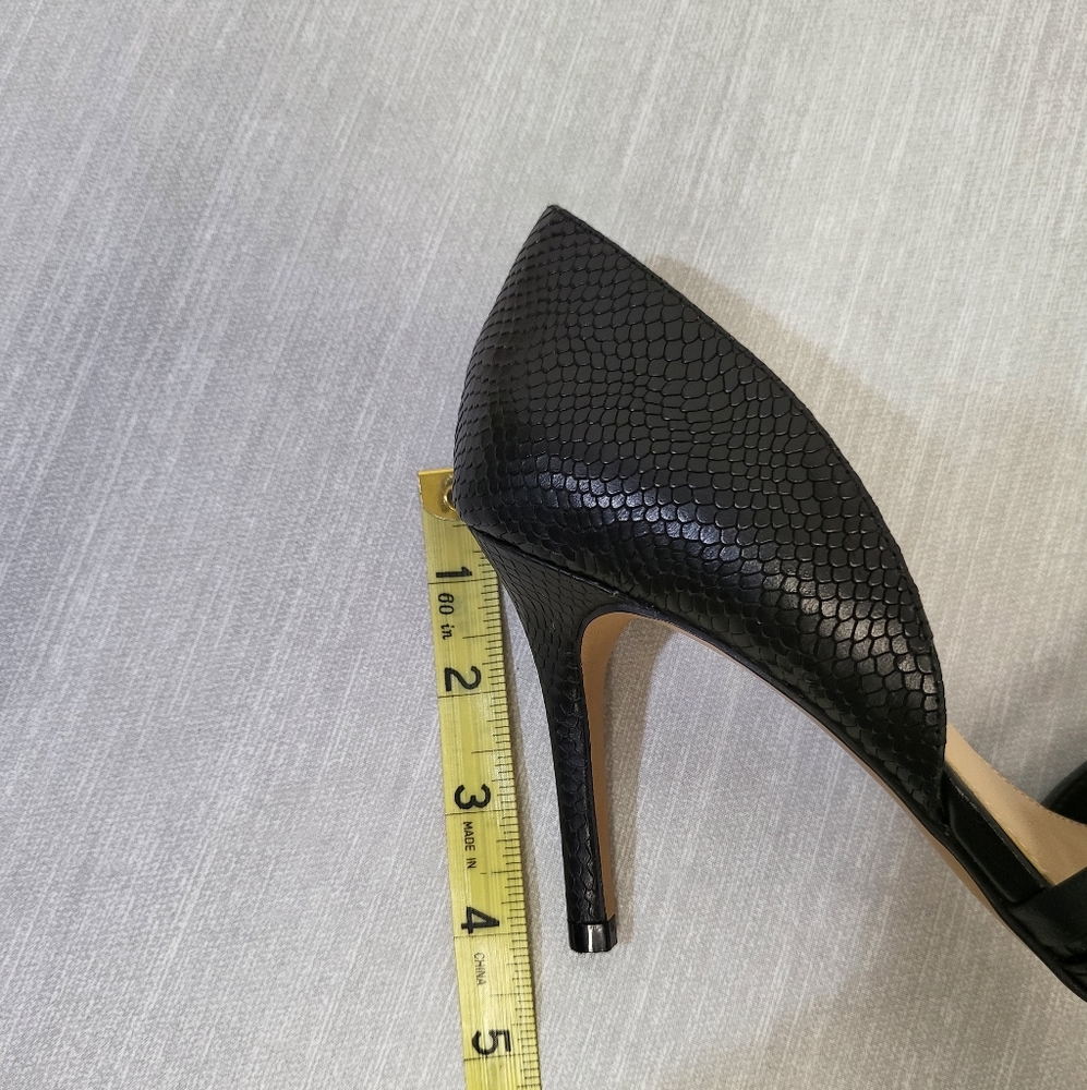 VINCE Camuto Shoes Size 6.5M Black Heels Classic Adeilia Leather Upper - Picture 8 of 9